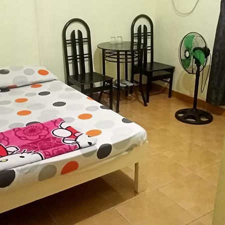 Belen Favila Transient Rooms Near Airport Terminal 3 Манила Екстериор снимка
