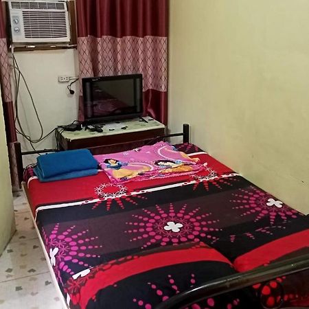 Belen Favila Transient Rooms Near Airport Terminal 3 Манила Екстериор снимка