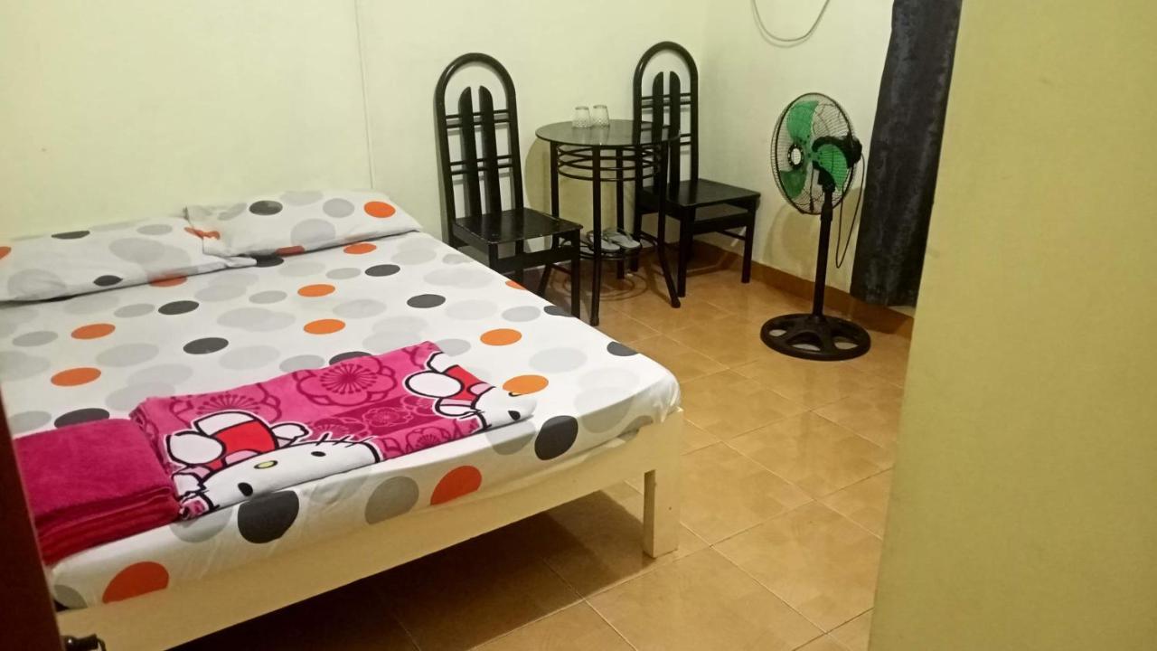 Belen Favila Transient Rooms Near Airport Terminal 3 Манила Екстериор снимка
